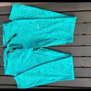 Nike dri fit leggings